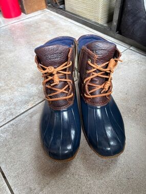 Sperry Navy and Brown Leather Duck Boots with Tan Laces